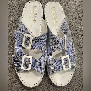 La Plume Women's Silver Buckle Sandals